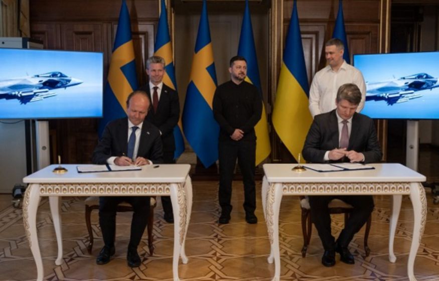 Киев договорился со Швецией о 16 истребителях Gripen E: поставка начнется в 2027 году Киев договорился со Швецией о 16 истребителях Gripen E: поставка начнется в 2027 году
