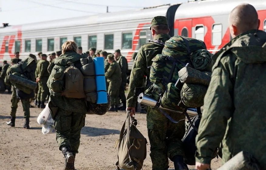 «Властям придётся принять тяжёлые решения именно в этот срок»: военкор раскрыл будет ли новая волна мобилизации