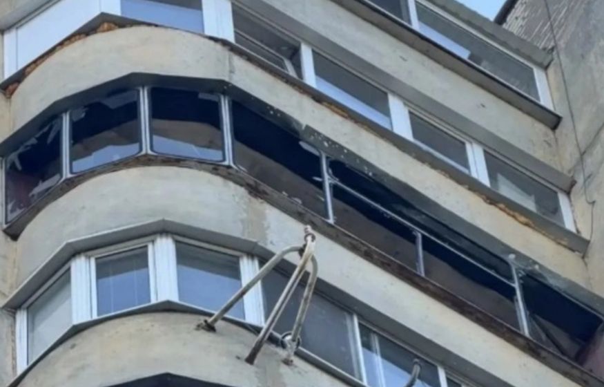 Опасный налет: дроны повредили дома и ранили людей в Курске и Белгороде Опасный налет: дроны повредили дома и ранили людей в Курске и Белгороде