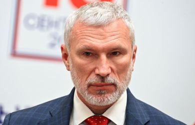 «Учит всех жизни, сидя в Москве. Сами себе запретили на СВО уходить»: Скандал в эфире — депутат перешёл на мат
