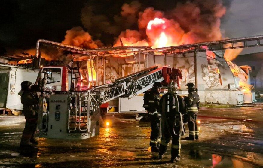 После атаки БПЛА власти ввели режим ЧС: появились подробности о ситуации на нефтебазе После атаки БПЛА власти ввели режим ЧС: появились подробности о ситуации на нефтебазе