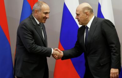«России пора прекратить дарить газ и деньги Армении. Иначе нас продолжат предавать и плевать не только в спину»: ЦГ