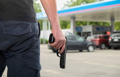 До чего дошло: драка на АЗС закончилась выстрелом: в Перми задержали стрелявшего мужчину. Известны подробности? 