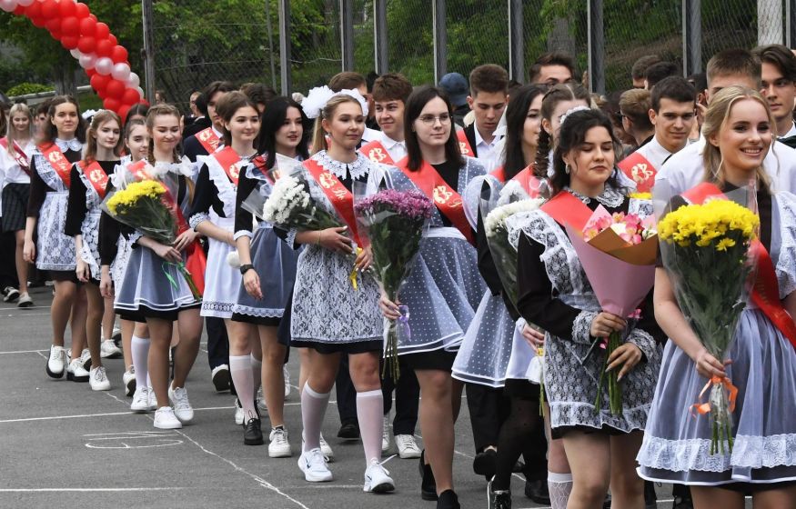 Отличников не берут в 10-й класс. Конституция есть, а мест нет: школы массово отказывают девятиклассникам Отличников не берут в 10-й класс. Конституция есть, а мест нет: школы массово отказывают девятиклассникам