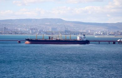 Новороссийский порт ограничил работу по ночам: после атак дронов суда перестали выпускать» — что происходит?