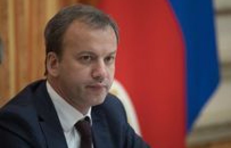 Он лишил нас флага и отстранил шахматистов, но это его не спасло. Дворкович попал под санкции ЕС