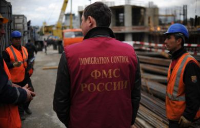 «Виноват не только иностранец»: Ахмедова — о задержании мигранта, пристававшего к 16-летней девочке во Владивостоке