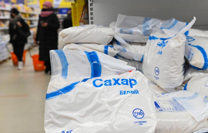 Сладкая жизнь закончилась: Почему сахар в России резко дорожает и когда ждать остановки роста