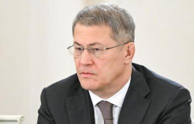 «Охренели совсем? Видимо, жиреть начали или что?»: глава Башкирии взорвался из-за служебных авто мэрии Уфы