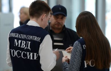 Россия закрыта для мигрантов с судимостью. Чиновников лишат власти? В мэрии Башкирии начали «жиреть»: главное к 21:00