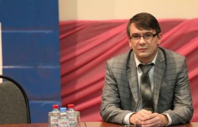 «Нас склоняют исключительно к капитуляции. Может хватит играть в Дух Анкориджа?»: Владимир Головашин