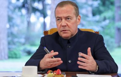 Медведев: «Это перекосы нацистского мышления». Зампред Совбеза жёстко прошёлся по канцлеру Германии и предупредил Запад