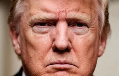 Вашингтон снова машет кулаками: Трамп пригрозил Маскату бомбардировками ради сделки с Тегераном