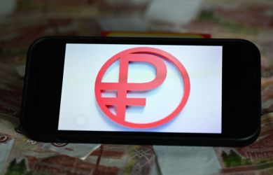 «Цифровой рубль с 1 сентября»: эксперты спорят — удобство или тотальный контроль над финансами