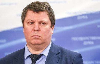 Нет, это другое? Снятый с выборов Михаил Матвеев потребовал проверить кандидата из «Единой России» из-за тех же шрифтов