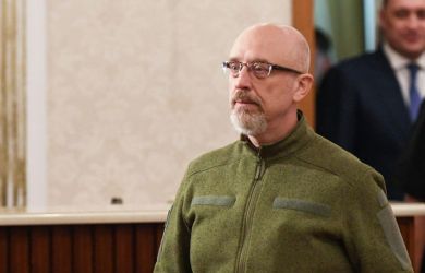 Всех под ружьё. Алексей Резников призвал Раду ввести обязательную мобилизацию женщин и увеличить ресурс ВСУ вдвое