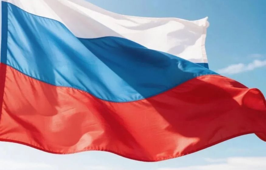 Стало известно, почему триатлонисты снова под флагом России. World Triathlon передумал