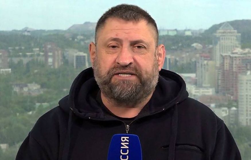 «Нельзя торговать местью за убийство детей на переговорах. Руководство Украины должно быть уничтожено»: военкор Сладков 