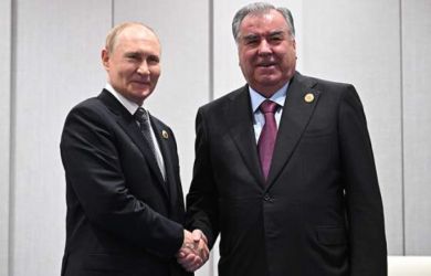 «Гуманитарка за миллиарды» — почему Россия на пятый год СВО раздаёт деньги, которые так нужны фронту