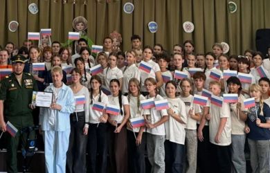 Ну вот такой урок! Детям с инвалидностью в Иркутской области устроили встречу «урок мужества» с участниками СВО