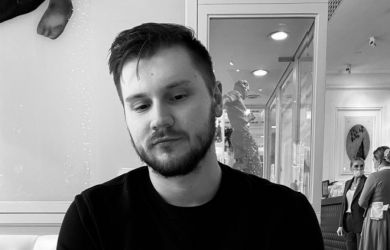 Помощник Жириновского, прославившийся фразой «Сафонов, оплатить!», пал смертью храбрых