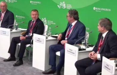 «Так-же плевать на все?». Советник ЦБ назвал российскую экономику верблюдом — ну вот так сравнили..