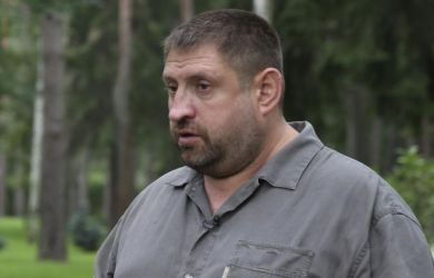 «Мы наносим мощные удары по украинским объектам ВПК. Но на огневой активности ВСУ это никак не отражается…»: Сладков