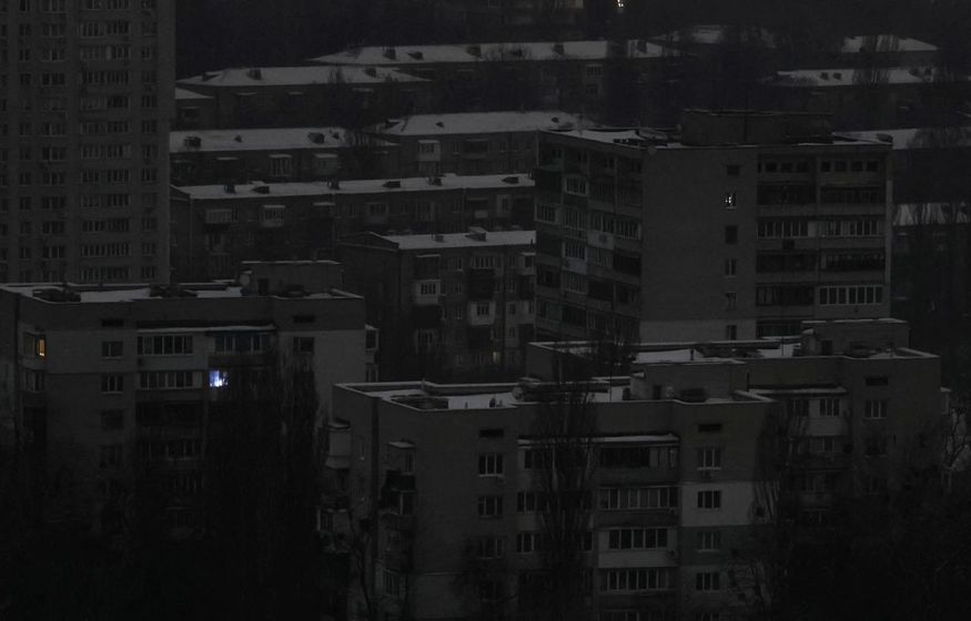 Одесса погрузилась во тьму, Киев — на очереди? Паника в авиации. В Польше полыхают военные заводы. Сводки с фронта СВО