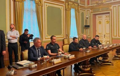 «Маленький шаг в сторону мира»... После встреч в Москве и Киеве могут вернуть трехсторонние переговоры?