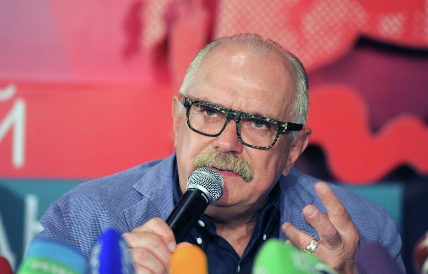 «Не нужно давать амнистию эмигрантам»: Михалков заявил, что релокантам не место в России. Они уехали из-за совести?