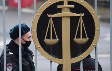 Скандал: мигрант получил сертификат за счёт налогоплательщиков. Что бы получил россиянин за подобное мошенничество?