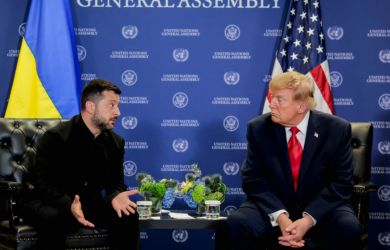 «Мы проведем еще одну»: Трамп захотел снова увидеться с Путиным после переговоров с Зеленским?