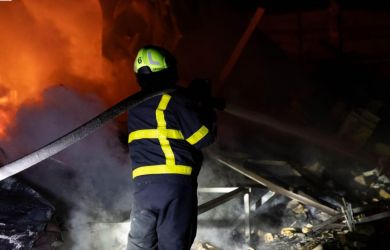«Коварные москали» атакуют гаражи, а те детонируют вторично: украинские каналы сами проговорились! 