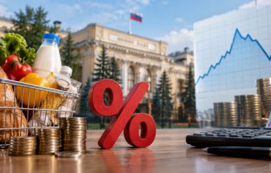 Инфляция в России: годовая замедляется, но прогноз на год повысили