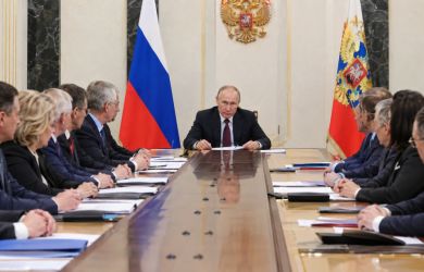 Соизмеримо с реальными доходами людей»: Путин осадил аппетиты по тарифам ЖКХ и поддержал Володина