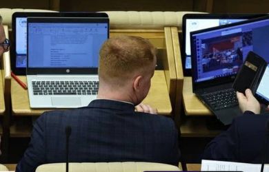 ИИ выходит из-под контроля... Новая Госдума готовит волну ограничений для нейросетей?!