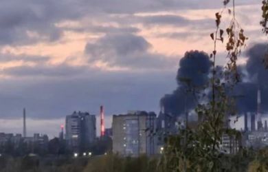 Дроны снова добрались до Омска. Крупнейший НПЗ России оказался под ударом?