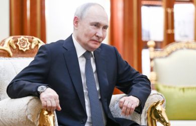 Многодетным — льготы, жёнам СВО — поддержка, а остальным? Путин подписал поручения