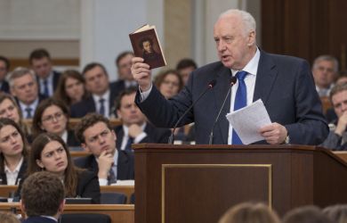«Я был влюблён в математичку»: Глава СК устроил личный вечер воспоминаний на форуме Минюста?