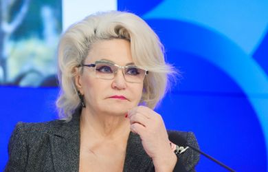 Мыли одноразовые заглушки для катетеров и ставили их снова: в Азове 11-летняя девочка заразилась ВИЧ и гепатитом С