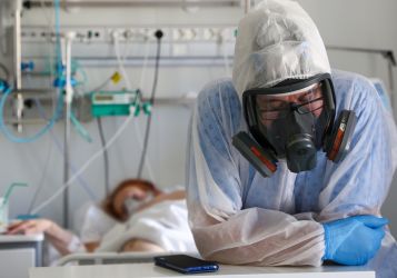 ВОЗ: Россия обошла США и заняла первое место по смертности от коронавируса в мире