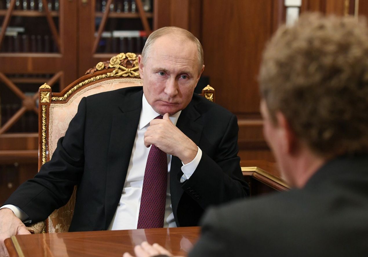 «Ребята, вы стали жить лучше»: Встречу Путина с главой ФНС назвали посылом для россиян
