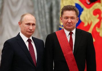 Путин присвоил Миллеру Героя труда. Экспорт «Газпрома» с начала года упал на 40%