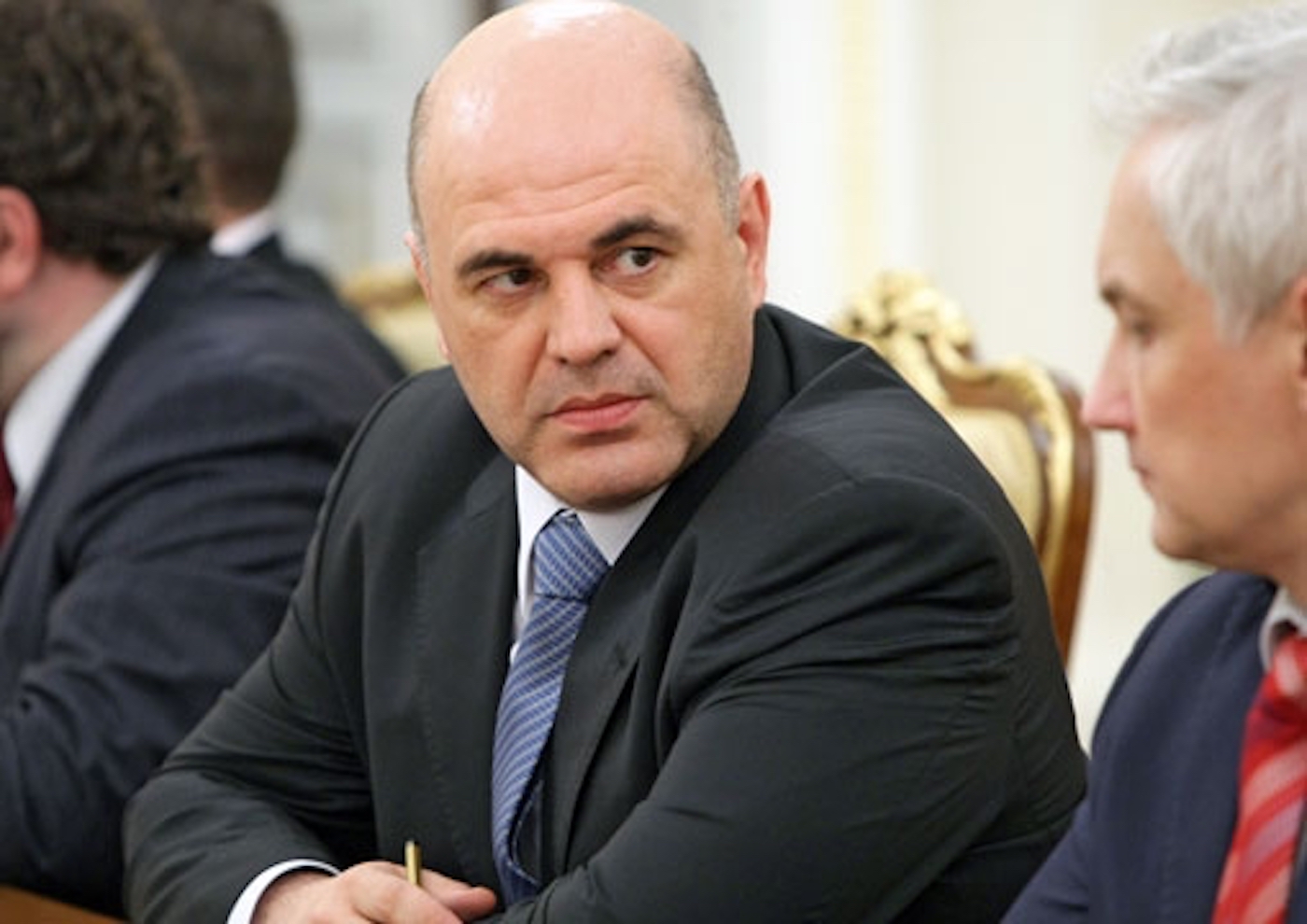 «Говорят – катастрофа»: Правительство начало обсуждать готовность России к санкциям за Украину