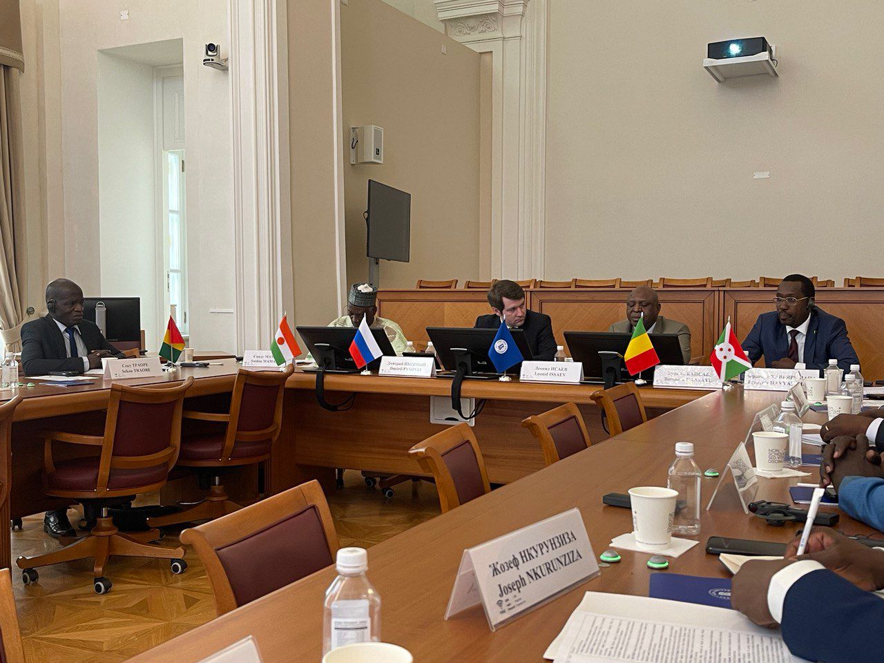 Образовательный обмен России и Африки обсудили на стратсессии в ВШЭ