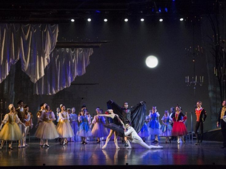 Музыкальный театр Республики Карелия представил премьеру балета П. И. Чайковского «Лебединое озеро»
