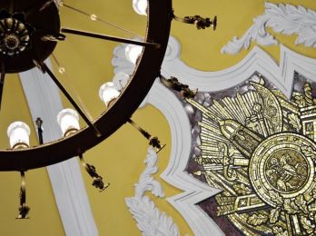 Московский метрополитен проведет ремонт вестибюля станции «Комсомольская»