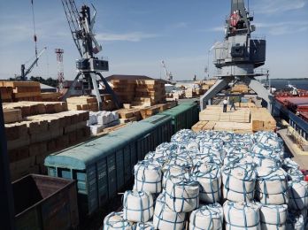 Астраханские порты значительно увеличили грузооборот