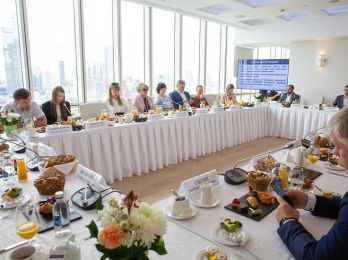 Ежегодный деловой завтрак ТПП РФ: развитие контрактной системы и новые возможности нацпроектов