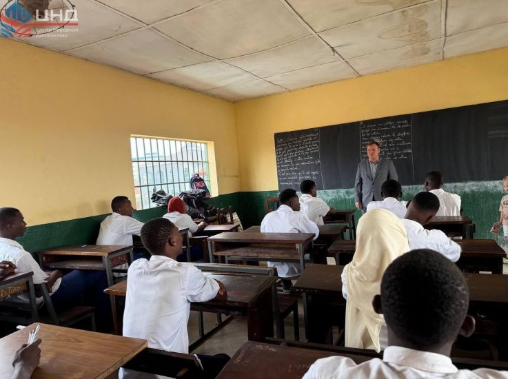 В Русских домах Западной Африки состоялись российские олимпиады по физике